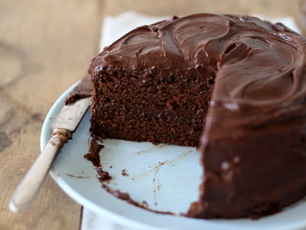 Πώς να φτιάξετε ένα κέικ σε μια εξαιρετική κατσαρόλα; Κέικ σε 5 λεπτά