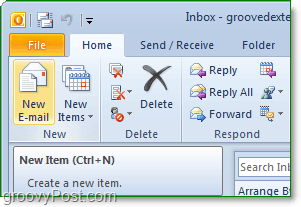 ανοίξτε το Outlook Office 2010 και, στη συνέχεια, κάντε κλικ στο νέο email buttom από την αρχική κορδέλα