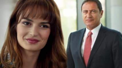 Ο ηθοποιός Selin Demiratar παντρεύτηκε τον επιχειρηματικό Mehmet Ali Çebi