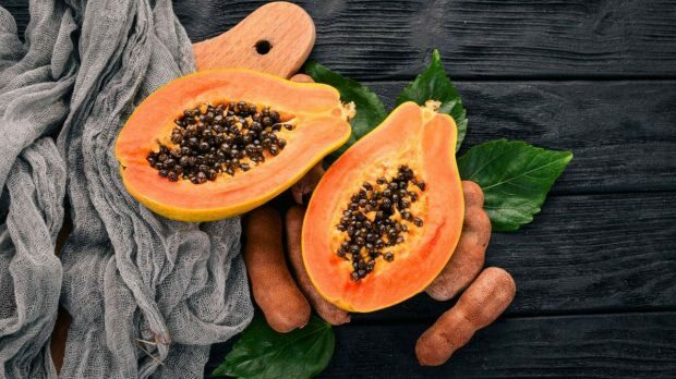 Ποια είναι τα οφέλη του φρούτου Papaya; Μην πετάτε σπόρους Papaya!