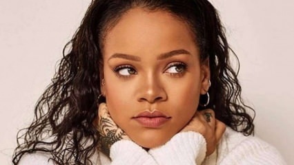 Σκληρή απάντηση στην ερώτηση άλμπουμ από την Rihanna! "Τι άλμπουμ, σώζω τον κόσμο εδώ"