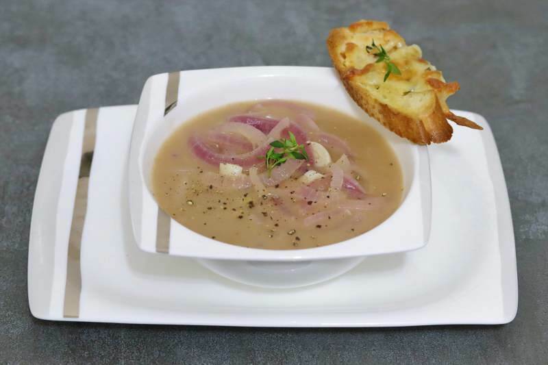 Πώς να φτιάξετε την ευκολότερη σούπα κρεμμυδιού; Νόστιμη συνταγή γαλλικής σούπας κρεμμυδιού