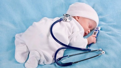 Τι μπορούν να κάνουν τα μωρά ηλικίας 1 μηνός; 0-1 μήνας (νεογέννητο) ανάπτυξη μωρού