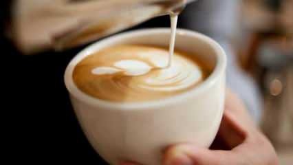 Ο καφές με γάλα σε κάνει να κερδίσεις βάρος; Συνταγή καφέ γάλακτος διατροφής αναψυκτικών στο σπίτι