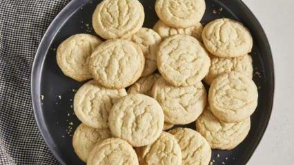 Συνταγή για μπισκότα ζάχαρης που δεν μπαγιάτισε! Πώς να φτιάξετε γλυκά μπισκότα που λιώνουν στο στόμα σας