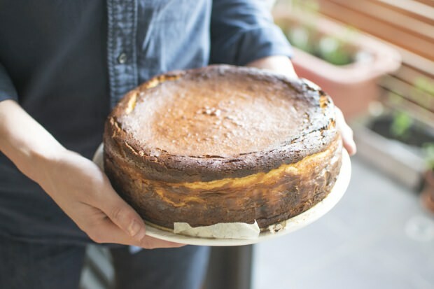 Πώς να φτιάξετε Cheesecake του Σαν Σεμπαστιάν