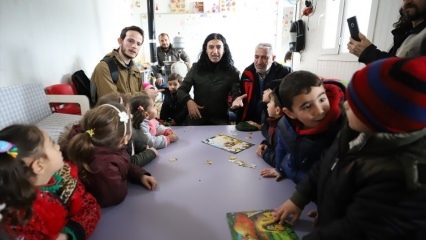 Ο Murat Kekilli επισκέφθηκε στρατόπεδα προσφύγων στη Συρία