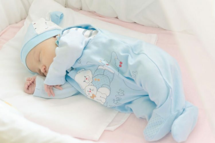Εξετάστε τη θέση ύπνου στα μωρά!