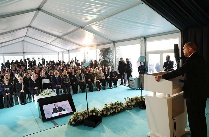 Ο Πρόεδρος Ερντογάν μίλησε στα εγκαίνια του Ιδρύματος Şule Yuksel Şenler