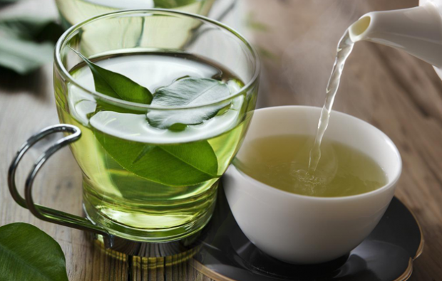 Πώς να αποδυναμώσει το πράσινο τσάι;