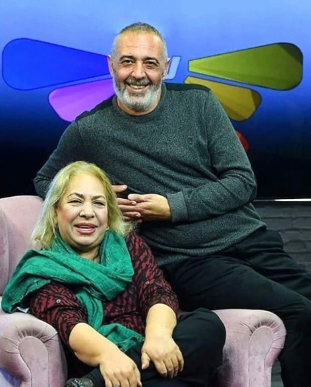 Dilber Ay και η σύζυγός του Ιμπραήμ Καράκα