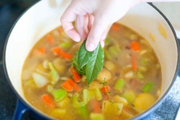 Μπορείτε να προσθέσετε μέντα στη σούπα λαχανικών χειμώνα