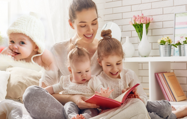 Τα οφέλη από την ανάγνωση ενός βιβλίου στα μωρά