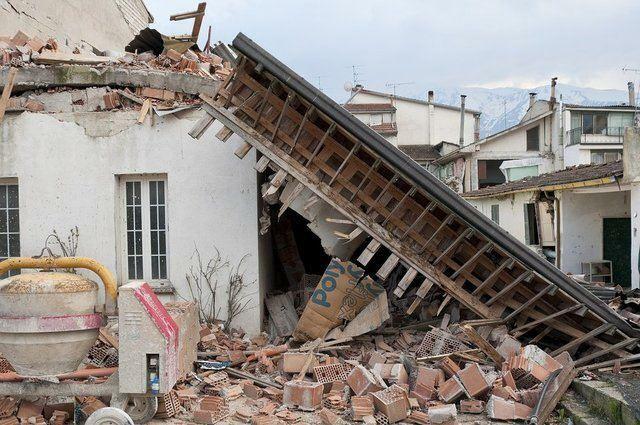 Τι να κάνετε μετά από σεισμό