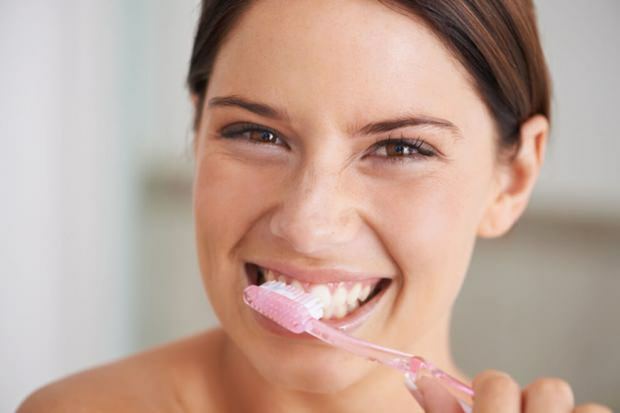 Πώς πρέπει να γίνει οδοντιατρικός καθαρισμός;