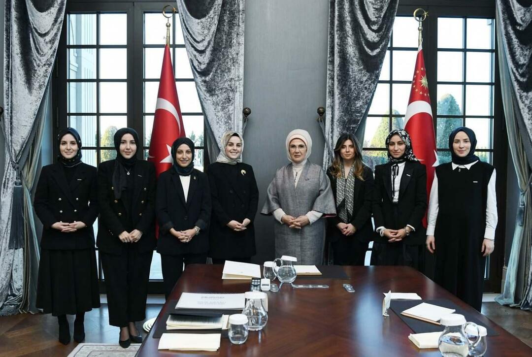 Η Εμινέ Ερντογάν συναντήθηκε με την Επιτροπή Γυναικών MUSIAD