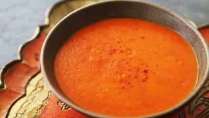 Νόστιμη συνταγή σούπας κόκκινου πιπεριού