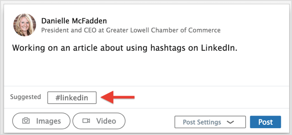 Χρησιμοποιήστε μία από τις προτάσεις hashtag του LinkedIn ή πληκτρολογήστε τα προτιμώμενα hashtag σας.