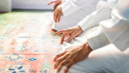 Το διάταγμα της ανύψωσης του δείκτη στην προσευχή! Γιατί αφαιρείται το δάχτυλο μαρτυρίου στο tahiyyat;
