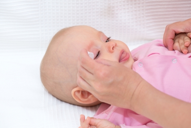 Πώς να αφαιρέσετε burrs στα μωρά;