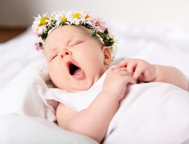 Γιατί δεν μπορούν τα μωρά να κοιμούνται τη νύχτα; Τι πρέπει να γίνει στο μωρό που δεν κοιμάται; Φάρμακα ύπνου για το όνομα των μωρών