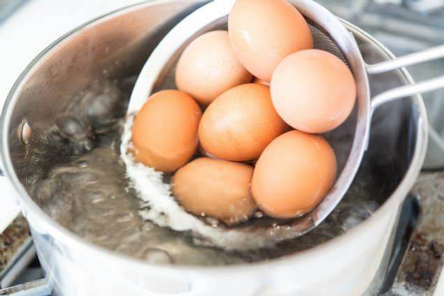 Πώς να κρύψετε τα βραστά αυγά