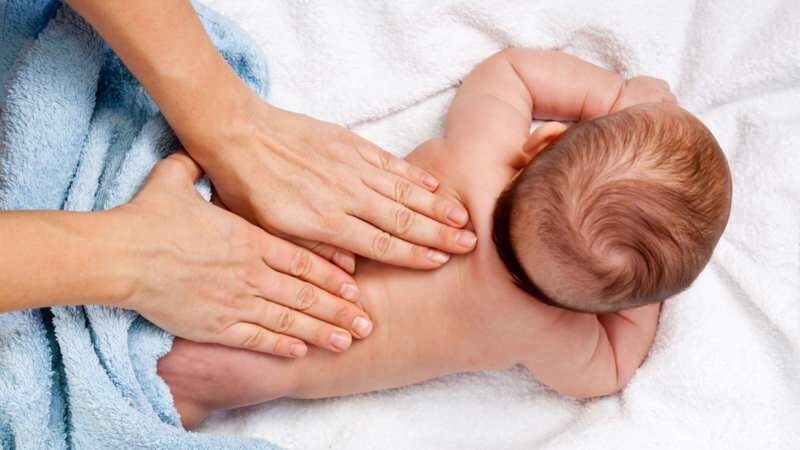 Πώς να χρησιμοποιήσετε υπόθετα σε μωρά; Χρήση υπόθετων και ελαιολάδου στη δυσκοιλιότητα