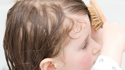 Περιποίηση μαλλιών με πιτυρίδα στα παιδιά