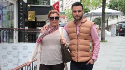 Φωτογραφία παλαιών χρόνων με τη μητέρα του από τον Alişan!
