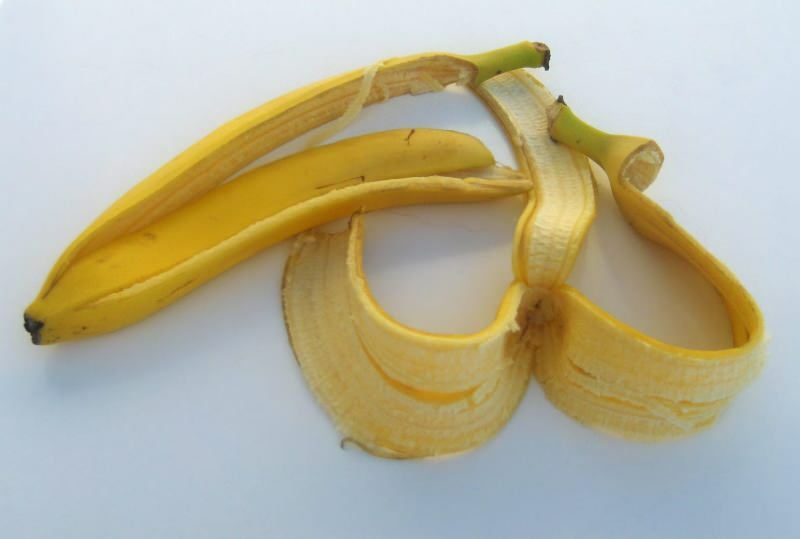 Πώς γυαλίζεται το ασήμι, ποιες είναι οι μέθοδοι γυαλίσματος αργύρου; Λεύκανση σε ασήμι με φλούδα μπανάνας