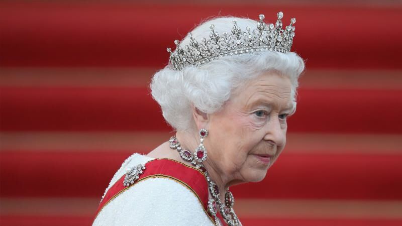 Η Βασίλισσα Ελισάβετ, 93 ετών, έφυγε από το παλάτι επειδή φοβόταν τον ιό της κορώνας!