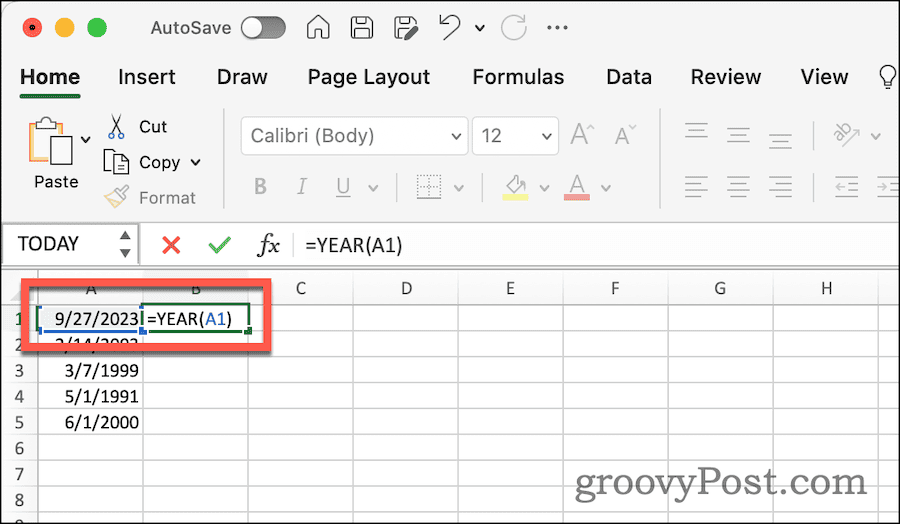 Χρήση της συνάρτησης YEAR για εξαγωγή έτους από μια ημερομηνία στο Excel