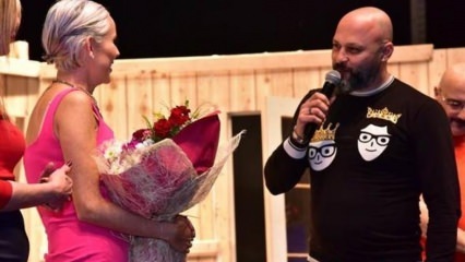 Έκπληξη πρόταση γάμου για τον İpek Tanrıyar στη σκηνή