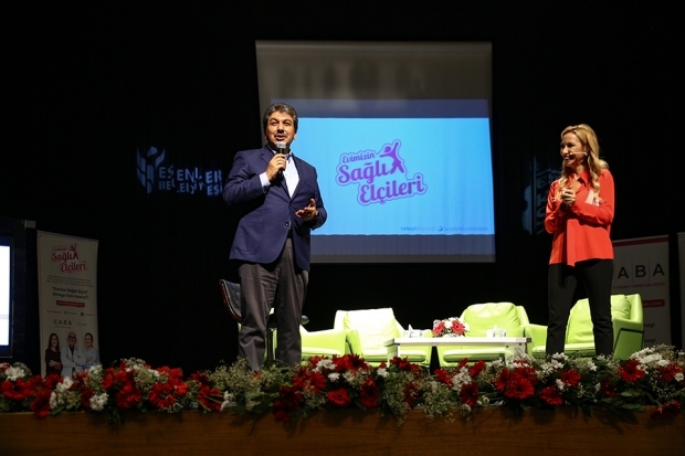 Η «Mustafa Sandal» συμμετείχε στην περίπτωση γυναικών από την Esenler