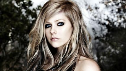Εκπληκτική δήλωση από τον Avril Lavigne: Θέλω να είμαι ευτυχισμένος!