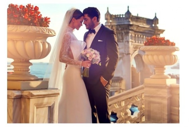Εξομολόγηση από τον Ebru Şallı: Ο Uğur μου υπέγραψε σύμβαση γάμου!