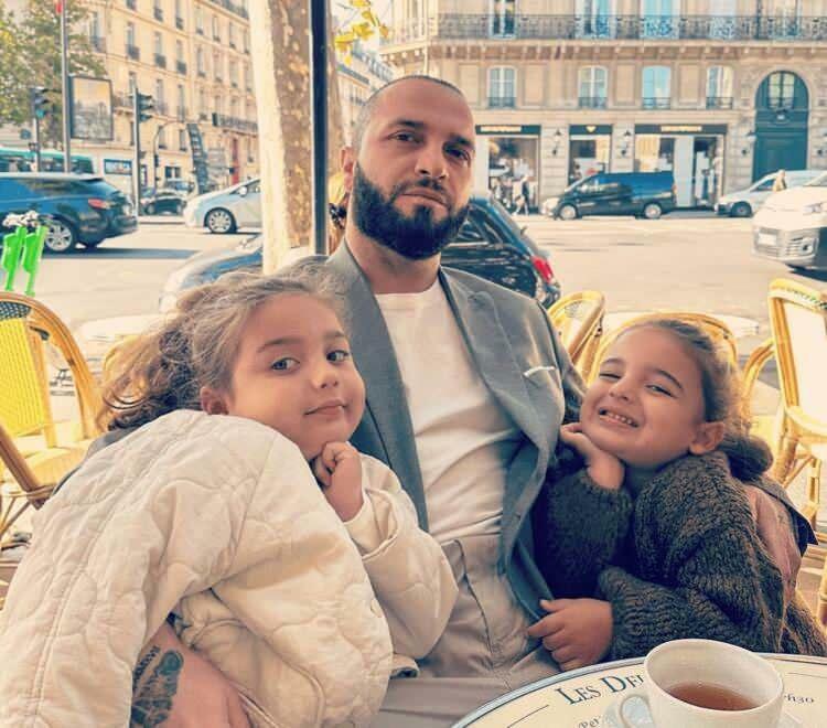 Berkay και οι κόρες του