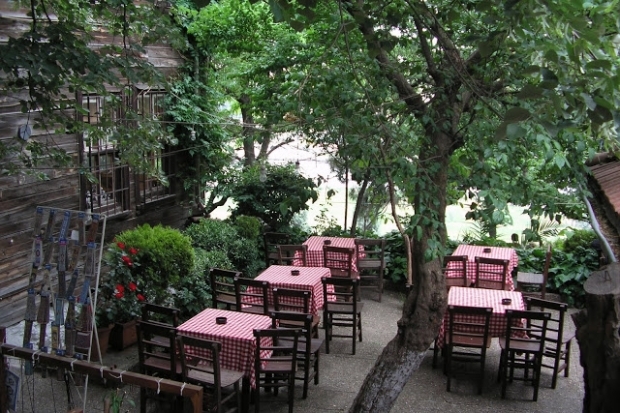 Οικογενειακοί τσάι κήποι στην ευρωπαϊκή πλευρά της Κωνσταντινούπολης