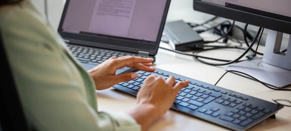 Πώς να διπλασιάσετε το διάστημα στο Microsoft Word