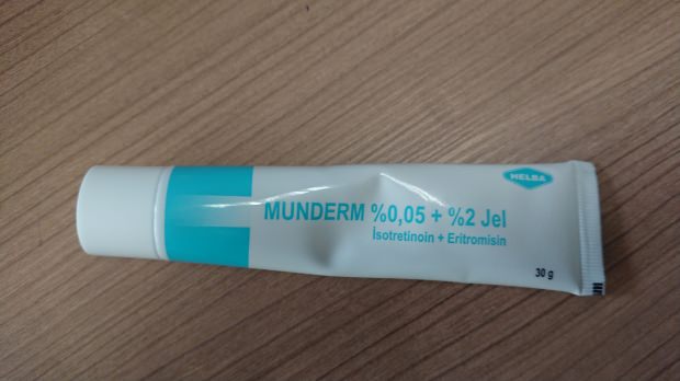 Έχει παρενέργειες το munderm gel;