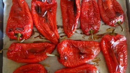Πώς να ξεφλουδίσετε ψητές πιπεριές; 