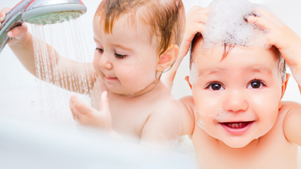 Πώς να επιλέξετε σαμπουάν μωρών; Ποιο σαμπουάν και σαπούνι θα πρέπει να χρησιμοποιείται σε βρέφη;