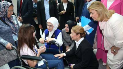 Κοινή χρήση της «Διεθνούς Ημέρας των Ατόμων με Αναπηρίες» από την Πρώτη Κυρία Ερντογάν!