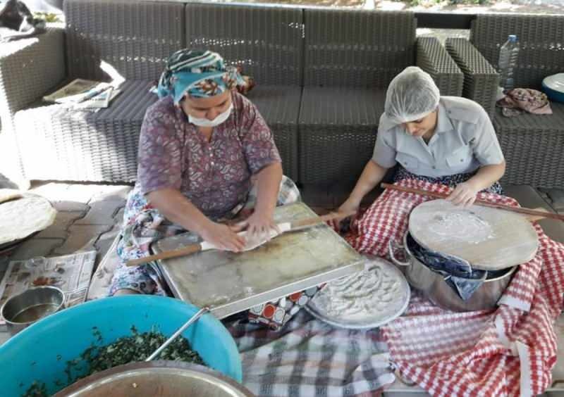 Φεστιβάλ συγκομιδών στο γηροκομείο στο Muğla