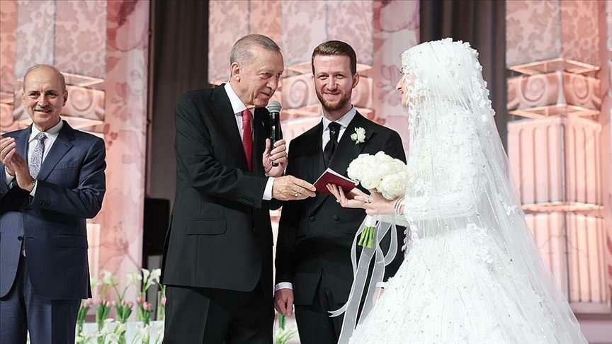 Ο Πρόεδρος Ερντογάν ήταν μάρτυρας του γάμου του ανιψιού του Οσάμα Ερντογάν