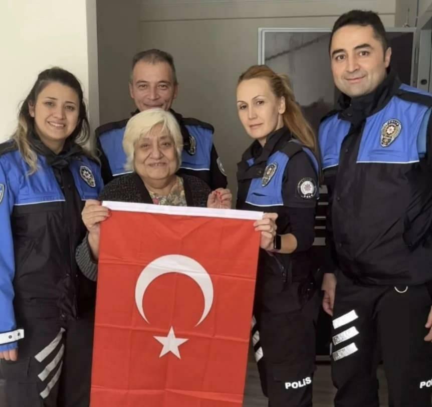Έκπληξη της Nazan Çim και των αστυνομικών ομάδων