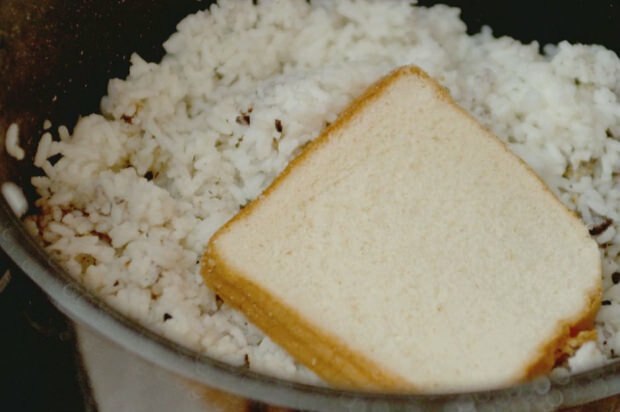 Αν βάζεις ψωμί στο ρύζι ...