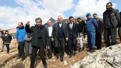 Ο Mevlüt Çavuşoğlu επισκέφθηκε το σετ της σειράς κατάσχεσης