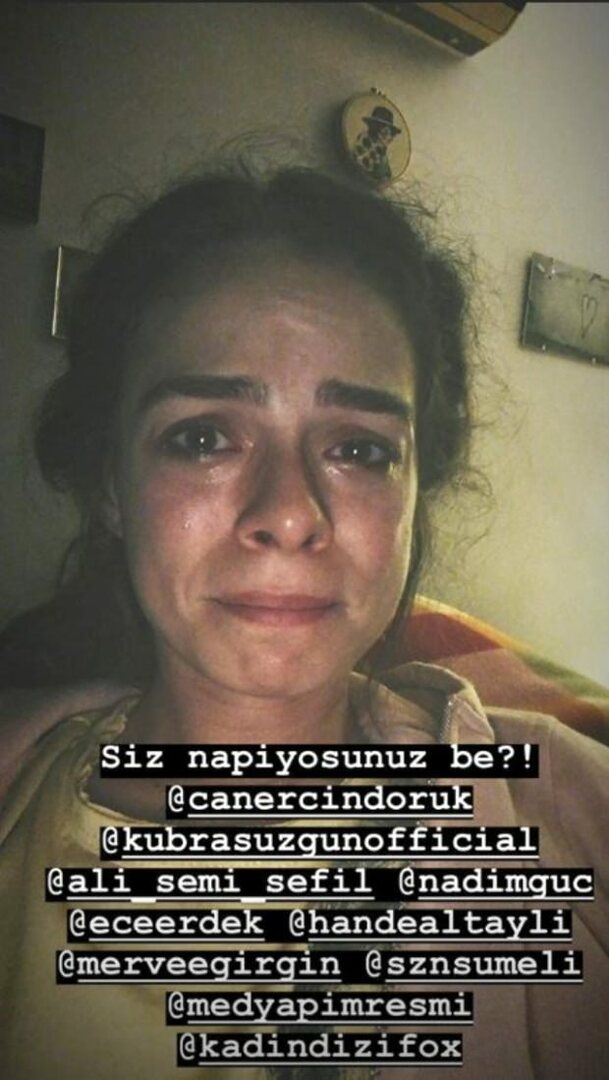 Ο Özge Özpirinçci ξέσπασε στα δάκρυα: βγάλατε τους πνεύμονές μας