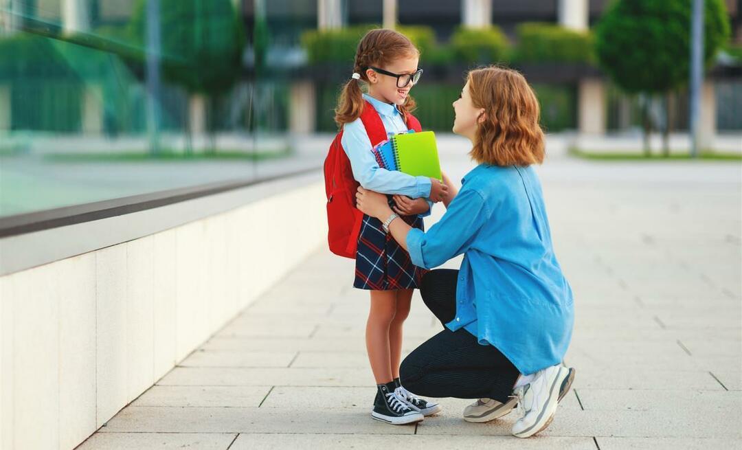 Πώς πρέπει να αντιμετωπίζονται τα παιδιά την πρώτη μέρα στο σχολείο;
